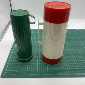 Set of 2 Aladdin Thermos Hy-Lo Insulated 16 Oz Wide Mouth & Green type Vintage - Bild 1 von 10