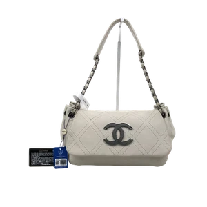 CHANEL Diamond Stitch Accordion Flap Bag Shoulder Bag White Cowhide - Picture 1 of 16
