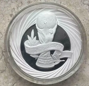 1994 China USA 15Th FIFA Football World Cup Silver medal 3.3oz - Picture 1 of 2