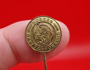 Spilla bastone ottone vintage Norges Skytterforbund associazione tiro norvegese - Foto 1 di 4