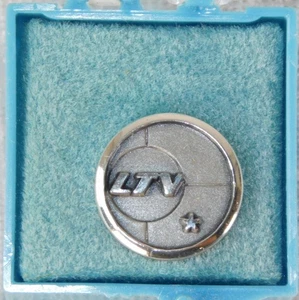 Spilla vintage LTV Vought Aircraft Aviation 1 anno argento sterling servizio dipendenti - Foto 1 di 2
