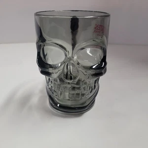 Taza de plástico transparente Pirate Skull, espectáculo de cena Pirate Voyage - Imagen 1 de 6