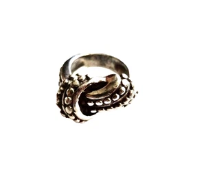 rING STYLIZED LOVE KNOT VINTAGE SILVERTONE UNISEX UNIQUE ESTATE JEWELRY neocurio - Picture 1 of 10