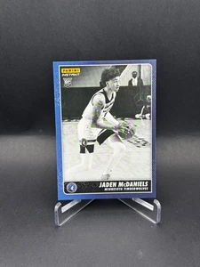 2020-21 Panini Instant Black and White Rookies /1280 Jaden McDaniels #BW22 RC - Bild 1 von 3