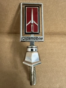 NOS 1980-1981 Oldsmobile GM 562206 Hood Ornament OEM Emblem Chrome Delta 88 - Picture 1 of 24