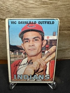 1967 O-Pee-Chee Vic Davalillo #69 HOF PURE ITALIAN - Picture 1 of 2