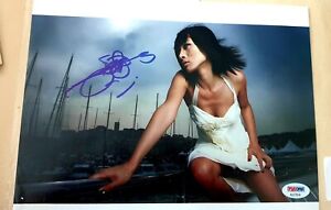BAI LING SIGNED 10 BY 8 INCH PIC+PSA DNA COA.