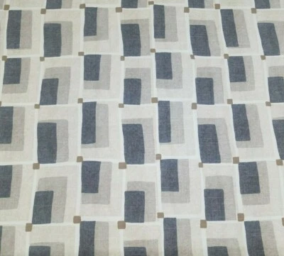 Утка Aldo Geo из графита BTY Robert Allen 100% хлопок сляб 54 дюйма с серыми квадратами - Изображение 1 из 2