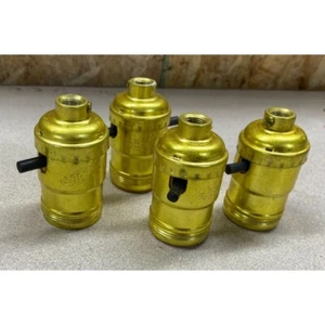 Leviton 600w 250 v Lamp Bulb Holders Lot Of 4 - Picture 1 of 4