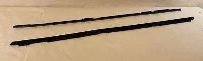1982 1992 Pontiac Firebird & Chevy Camaro Outer Window Weatherstrip Pair, C3138 - Image 1 of 2