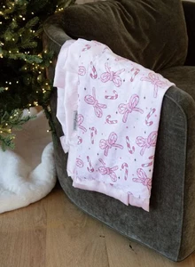 NEW Minky Couture Candy Cane Bows Blanket Adult size 50×60 Christmas, Super Soft - Picture 1 of 5