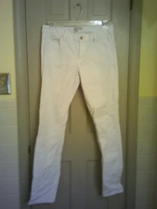 Ladies Banana Republic Corduroy Off-white jeans, size 30. - Picture 1 of 2