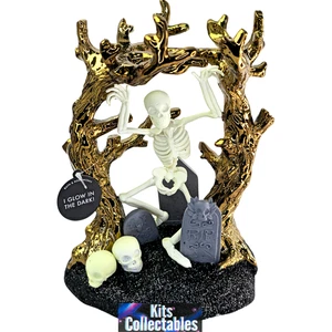 Bath & Body Works Halloween Glow-in Dark Dancing Skelett 3-Docht Kerzenhalter - Bild 1 von 10