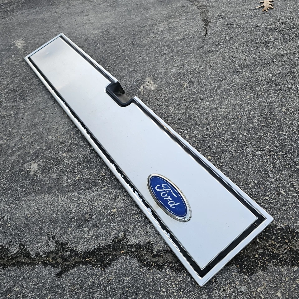 1983-1992 Ford Ranger Tailgate Trim Finish Panel Aluminum Later Style OEM - Image 1 of 4