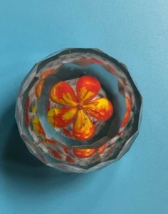 Vintage Bohemiam Facelet Glass Paper Faceted Flower Paper Weight - Picture 1 of 11