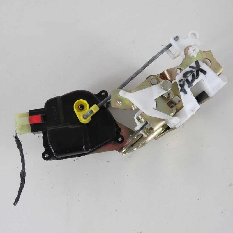 Rear door lock rh CHEVROLET MATIZ MK2 2005-2009 used (28007) - Image 1 of 1