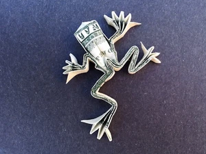 Dollar Origami TREE FROG Made with REAL MONEY Handmade Animal Cash Art Gift Idea - Picture 1 of 16