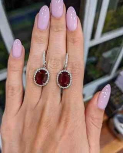 Pendiente de diamantes rubí rojo natural corte ovalado de 10,10 quilates oro blanco macizo de 14 quilates - Imagen 1 de 4