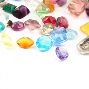 Menge (36) Tschechisch Vintage verschiedene Glas Strass Cabochons Perlen flache Rücken - Bild 1 von 3