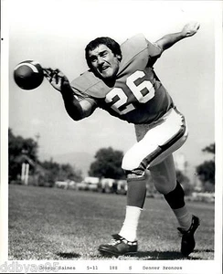 1972 Vintage Photo Defensive back full back NFL Denver Broncos George Saimes - Picture 1 of 2