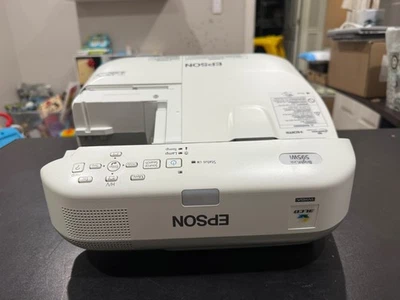 Epson BrightLink 595Wi 3LCD WXGA Ultra Short-Throw Projector H599A - Image 1 of 4