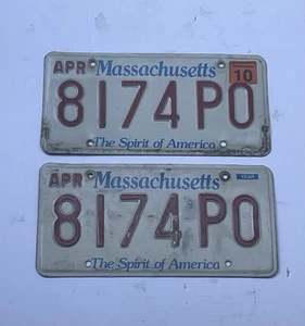 Paar Massachusetts Nummernschilder # 8174PO ~ schöne Scheunenfunde ~ - Bild 1 von 2