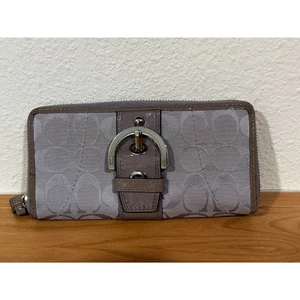Coach Campbell Signature Buckle Accordion Zip Wallet EUC - Picture 1 of 7