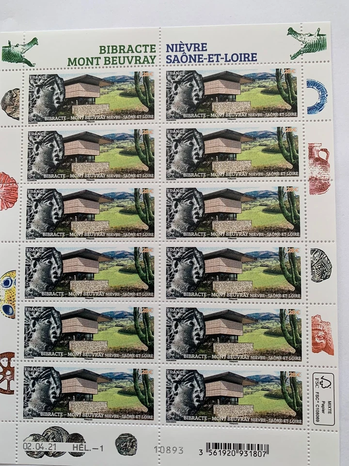 France - Feuillets de France - 2021 - No F22 - Bibracte -Mont Beuvray - Sites - Photo 1/1