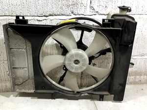 TOYOTA YARIS 2014 MK3 1.3 BENZIN MOTOR KÜHLER KÜHLMITTEL LÜFTER /2011-17 - Bild 1 von 11