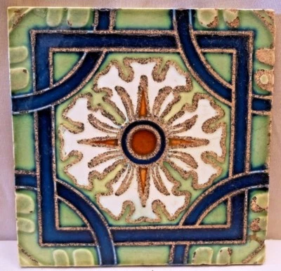 H S TILE WORKS JAPAN VINTAGE GEOMETRIC DESIGN CERAMIC MAJOLICA ART NOUVEAU # 372 - Image 1 of 4