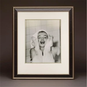 Marilyn Monroe en burbujas de Andre De Dienes - Imagen 1 de 3