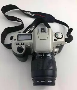 Fotocamera reflex Nikon F60 35 mm con obiettivo Nikkor 35-80 mm e cappuccio e cinghia testati funziona - Foto 1 di 1
