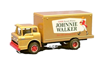 Camión de carga DeHanes 1104 Ford serie C Johnnie Walker 1/55 fundido a presión LN Foto 1 de 2
