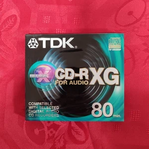 TDK CD-R XG Recordable Compact Disc with Extended Recording Time - 80 minutes! - Imagen 1 de 2