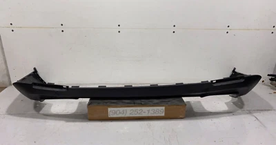 Cenefa de parachoques trasero OEM 2015-2017 Dodge Challenger 15LA-209AA Foto 1 de 4