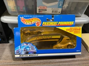HOT WHEELS PAVEMENT POUNDERS CLASSIC AUTO SPORT VIPER - Picture 1 of 1