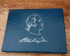 1982 s 90% silver uncirculated George Washington Commemorative Half Dollar - Picture 1 of 3