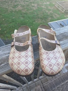 Scarpe Birki’s by Birkenstock Mary Jane fiocco di neve EU 40 US 9 2 cinturini - Foto 1 di 5