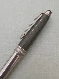 Nuevo bolígrafo Montblanc Meisterstück Solitaire carbono/acero - Imagen 1 de 6