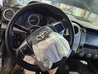 Volante TOYOTA TUNDRA 2016 Foto 1 de 3