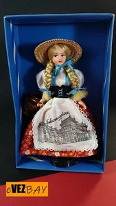 BAMBOLA Souvenir regionale - VINTAGE - Salsomaggiore - Hand Made - Italy - Picture 1 of 2