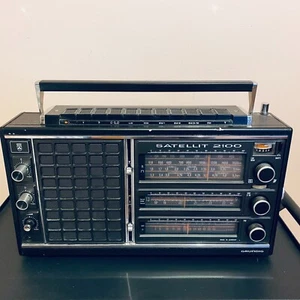 GRUNDIG SATELLIT 2100 AM FM SW RADIO. - Zdjęcie 1 z 16