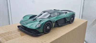 GT Spirit 1/18 Scale Resin GT435 - Aston Martin Valkyrie - Green - Image 1 of 4