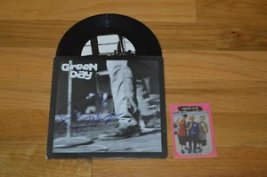 Green Day ~ Billie Joe Armstrong Autographed Promo EP 1992 with Beckett Hologram - Picture 1 of 11