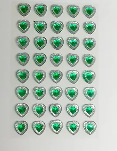 40 SELF ADHESIVE HEARTS GREEN ACRYLIC DIAMANTE RHINESTONES .APP12 X 12MM - Picture 1 of 1