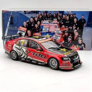 1:18Classic HRT Bathurst winner 2011 Holden VE Commodore Nick Percat & Garth #2 - Picture 1 of 14