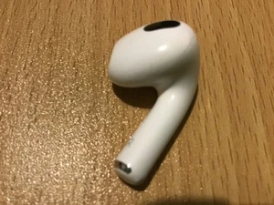 Apple Airpods 3rd generation Right Side Only Replacement Bluetooth Earphone - Picture 1 of 2