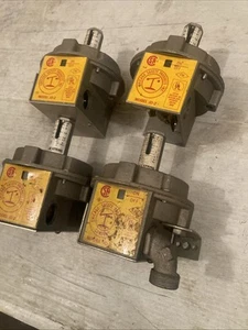 Antunes JD-2 Air Pressure Switch Blue Spring 4 available - Picture 1 of 4