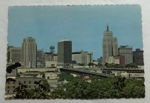 Aerial View St. Paul, Minnesota. Postcard (U1) - Picture 1 of 3