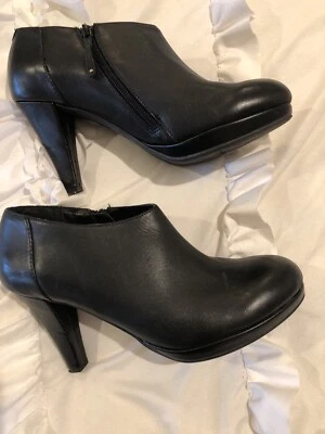 Cynthia Rowley Lovebird Mujer EE. UU. 9M Negro Cuero Botines Zapatos de Tacón Foto 1 de 4